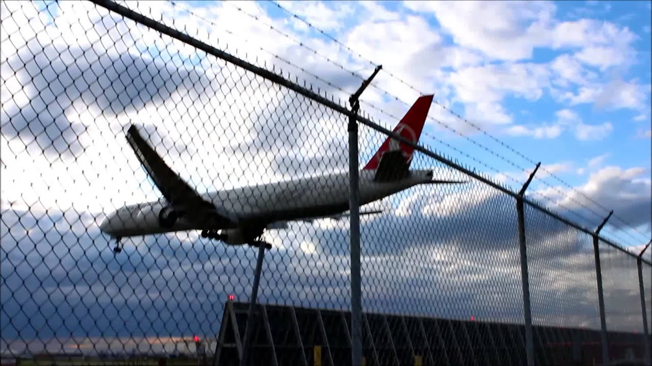 Turkish Airlines Boeing 777-300ER TC-JJP landing at Toronto Pearson Airport