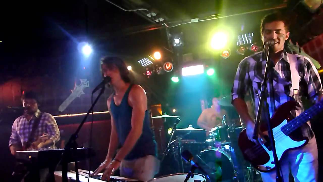 YouTube에서 Walk the Moon - Lets Dance (David Bowie Cover) Live @ Elbo Room Chicago IL 3.11.2011 보기 YouTube에서 Walk the Moon - Lets Dance (David Bowie Cover) Live @ Elbo Room Chicago IL 3.11.2011 보기