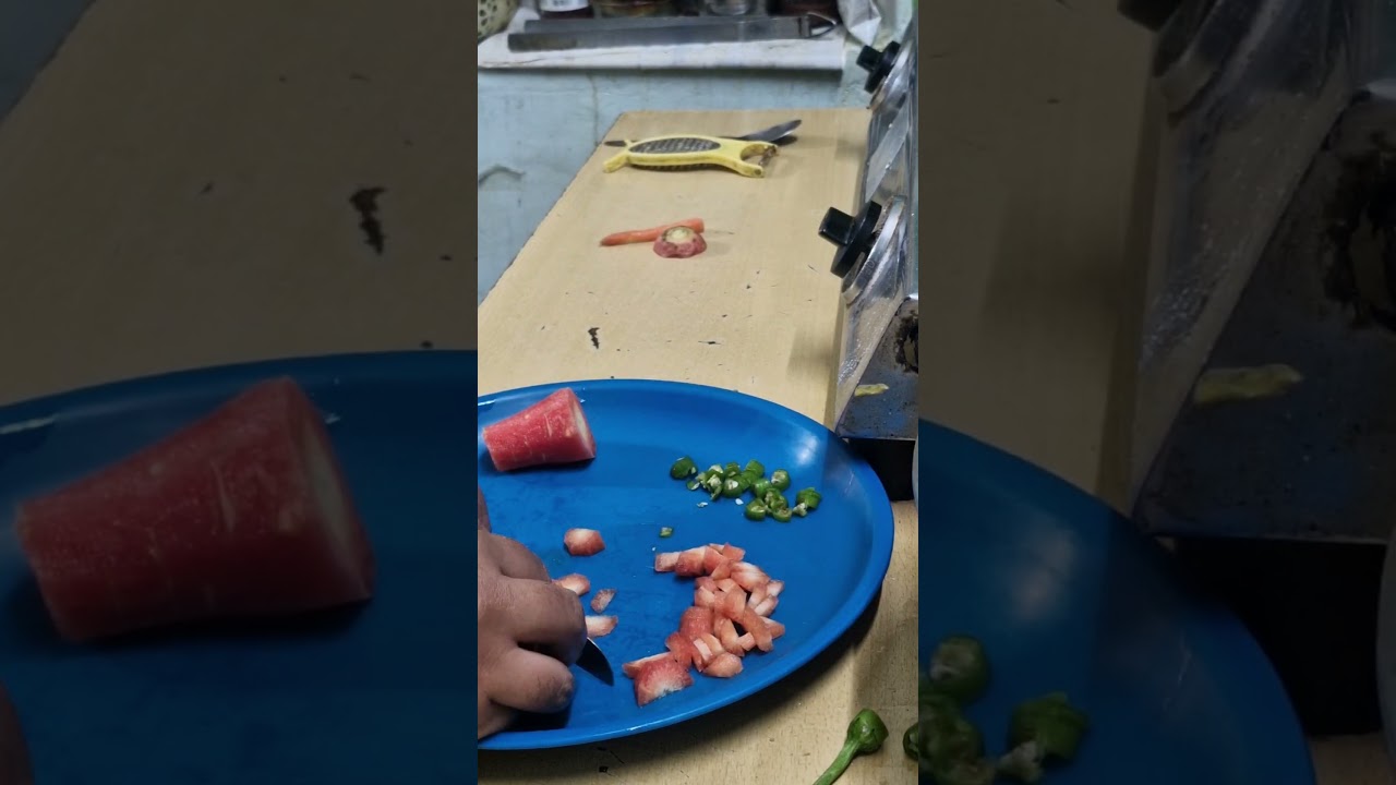 ​जयपुर में शिमला वाली ठंड! 🥶 बनाइ ये गरमा-गरम Healthy Namkeen Seviyan | Winter Special  #ytshorts