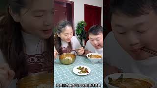 【飞哥夫妇】鸡腿又被偷吃了  #美食