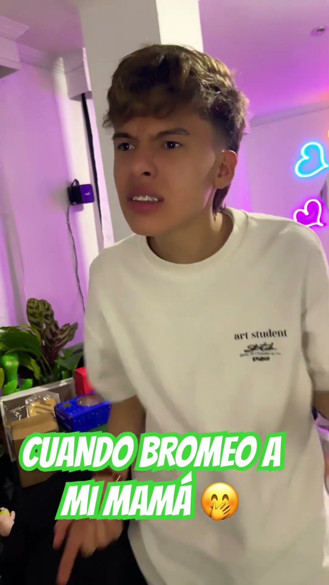 Cuando le hago una BROMA a mi mamá ?#humor #cosasdefamilia #humorfamiliar #shortviral