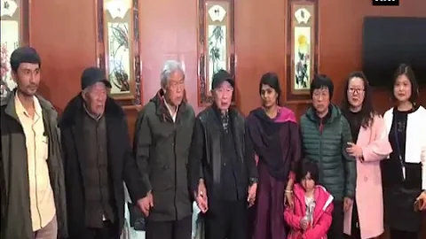 Chinese Army vetran gets reunited with family after 50 years - DayDayNews