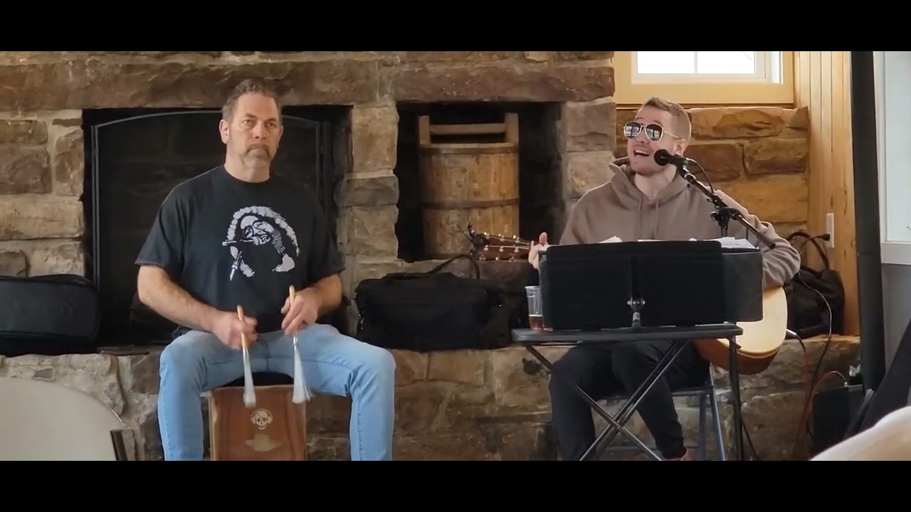 Derek Henry Acoustic w/ John Staz - Fade Into You (Mazzy Star Cover)