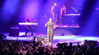 Seal Live in Paris 2 December 2012 &#39;Knock On Wood Medley&#39;