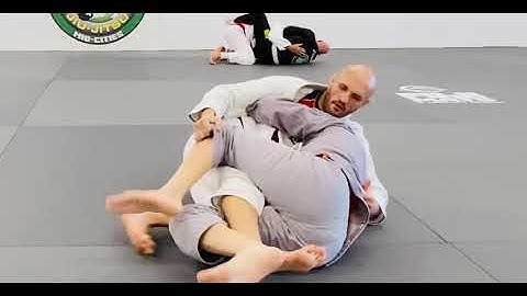 Highlights - The Gregorian Lapel Choke when they Turtle