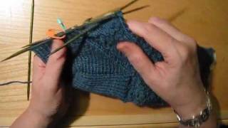 How to Knit Socks: Lesson 5, Gusset and Repairs