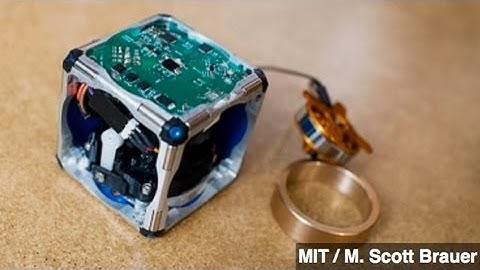 MIT Scientists Create Self-Assembling Robotic Cubes