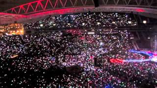 COLDPLAY: Oporto, Portugal 18-05-2012 &quot;Viva la Vida/Charlie Brown&quot; [light bracelets effect] HD