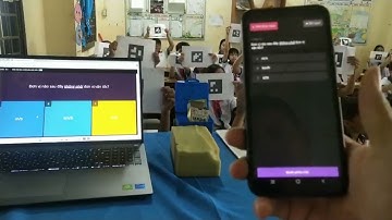 Chế độ giấy của Quizizz | HS chỉ cần giơ đáp án QR trên giấy sẽ có ngay kết quả.