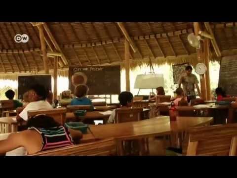 Video: Grüne Schule aus Bambus in Indonesien