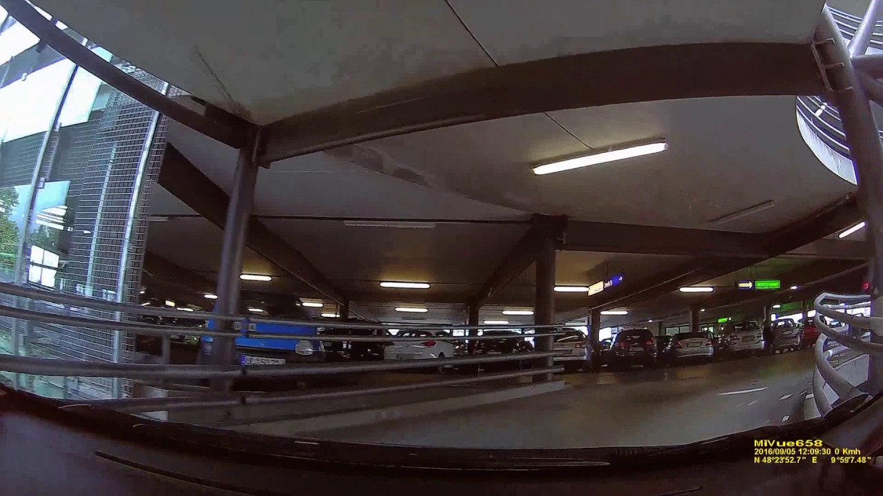 Autofahrt Ulm Parkhaus 