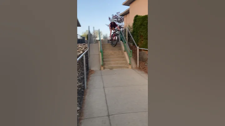 Jumping a stairset to flat #mountainbike #marin #shortvideo #flat #stairset
