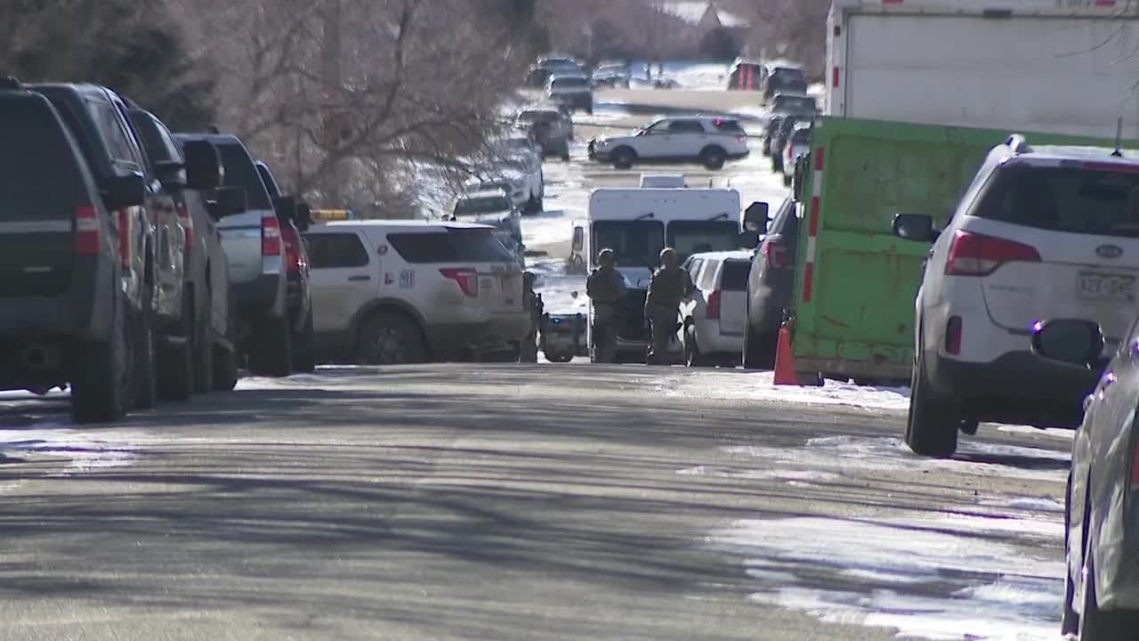 Denver police investigating report of shots fired near DU campus - YouTube