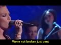 Pink - Just give me a reason (Live) Lyrics