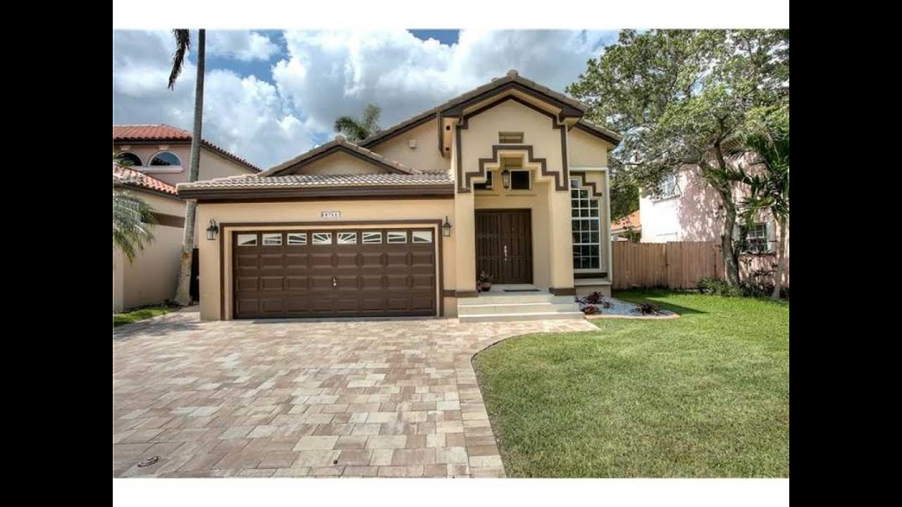 Residential for sale - 8754 NW 153rd Ter, Miami Lakes, FL 33018