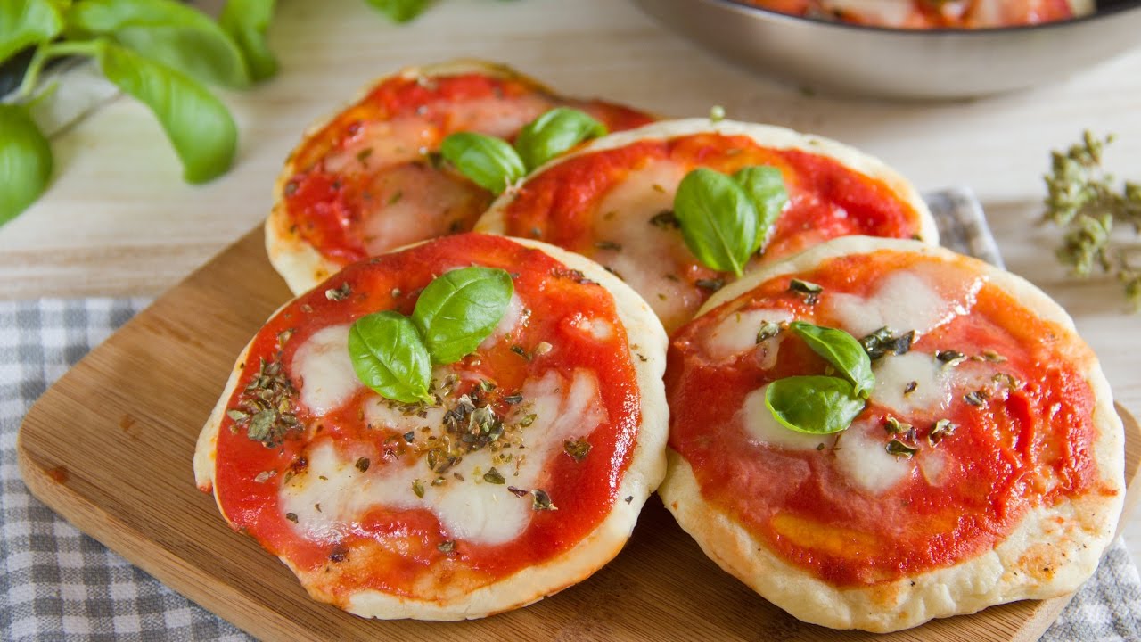 Pizzette in Padella - Ricetta.it - YouTube