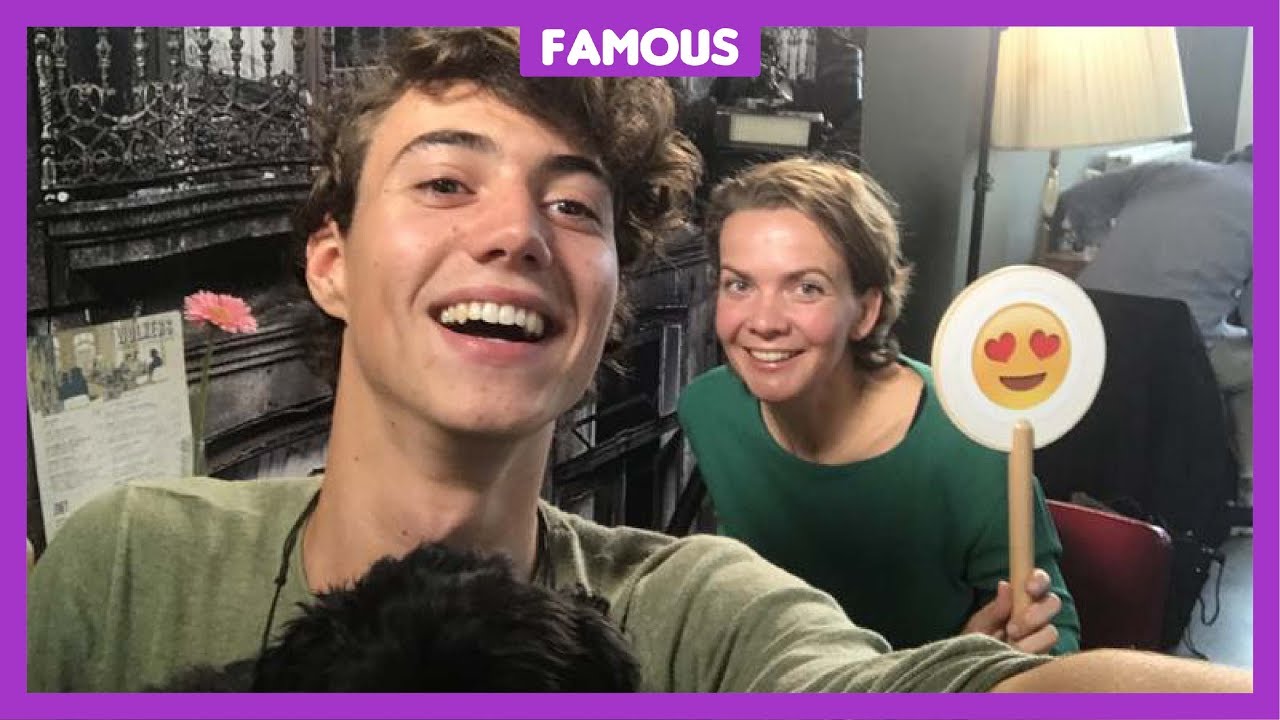 Niek Roozen over zoenen, brugklas en bloot op tv