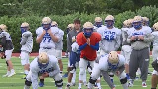 Alamo heights quarterback reed anderson is the humble leader that
mules need at this season.