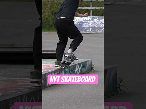 Tester mit nye skateboard! #dansk #skate #skateboard #skatepark #næstved #test