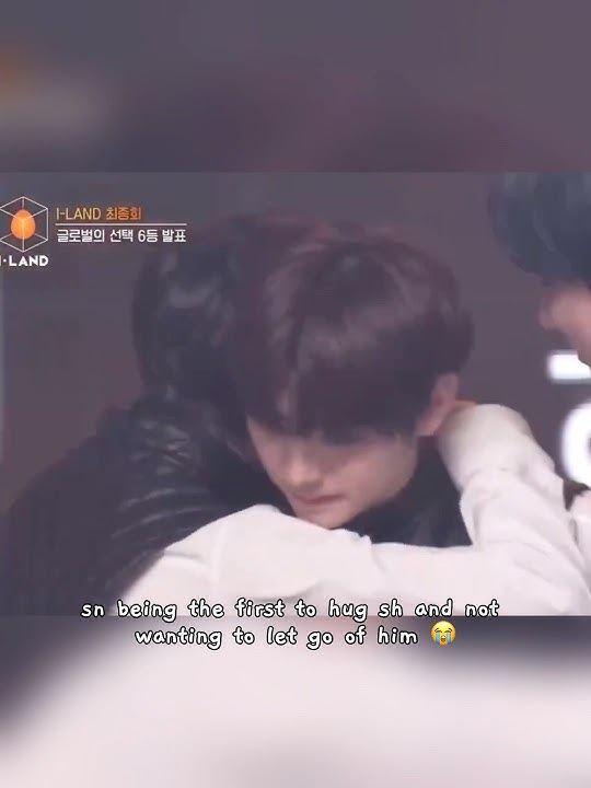 Sunoo being the first one to hug Sunghoon and not letting go: #enhypen #enhypenmembers
