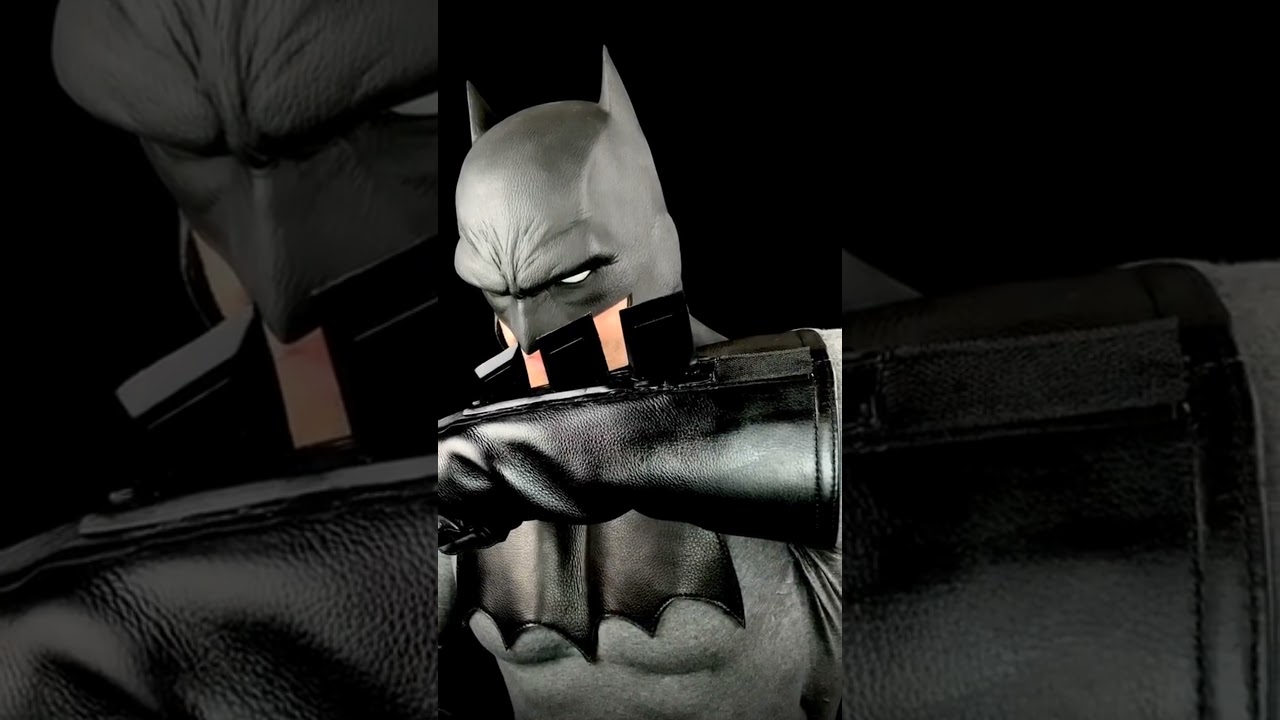 BATMAN.Always ready for a fight 😏#batman#cosplay#dccomics #dc#dcuniverse#fight#foryou#foryoupage#fyp