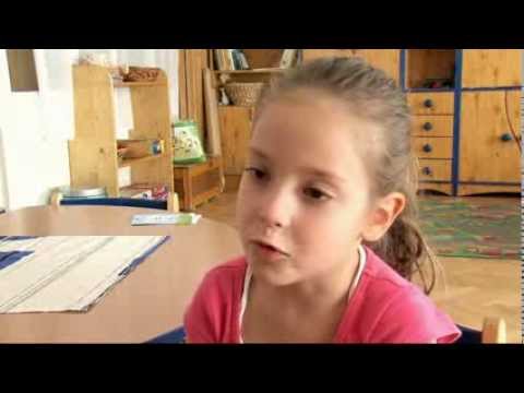 Videó: Miért Romlik A Kisgyerek Foga?