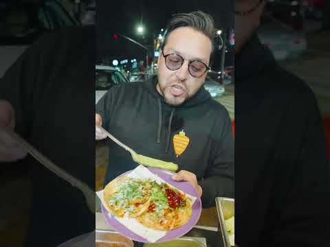 Video thumbnail: Tacos en zona de poderosos y millonarios #comida #tacosmexicanos #garnacha #comidamexicana #food