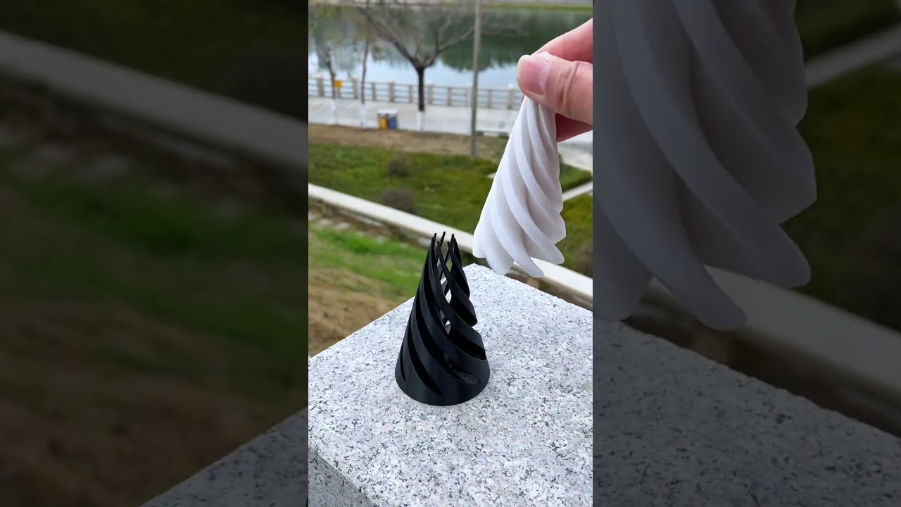 3D Printed Spiral Cone Fiddle, it is too decompressing #toys #toy #kibtoys #cooltoys #funnytoy