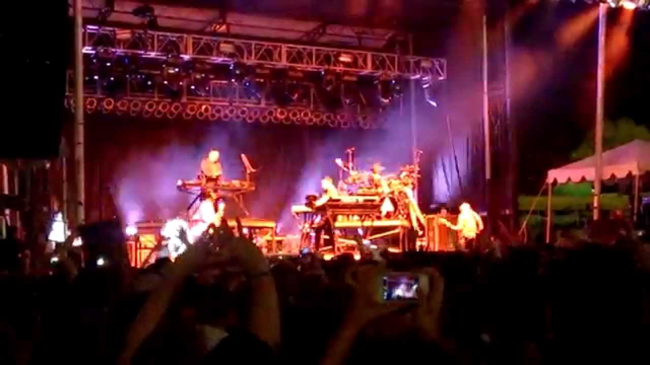 Wastelands Live - Linkin Park (World Premiere at KFMA Day 2014)