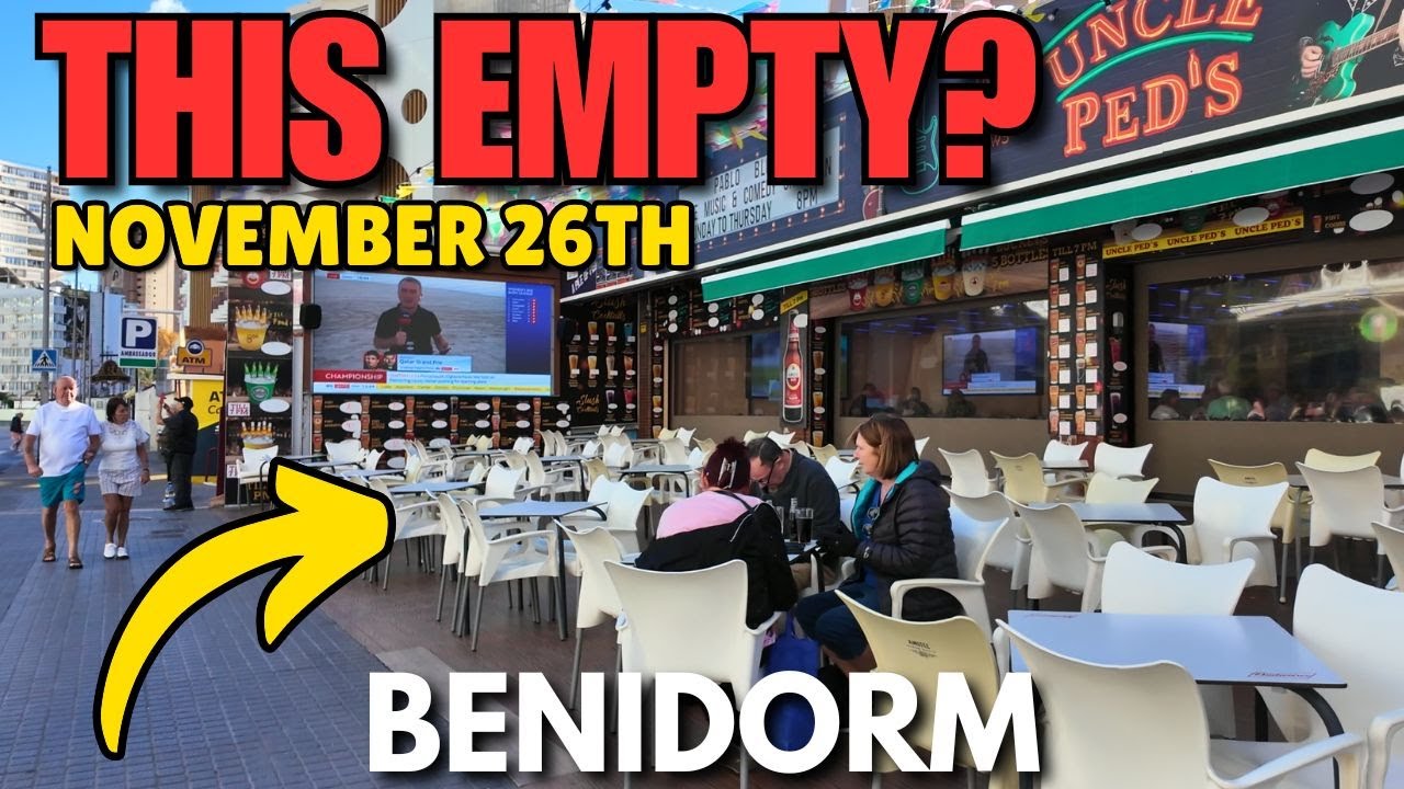 Benidorm - Is It Really THIS EMPTY Today?! 😨┃Rincón Bars & The Strip!