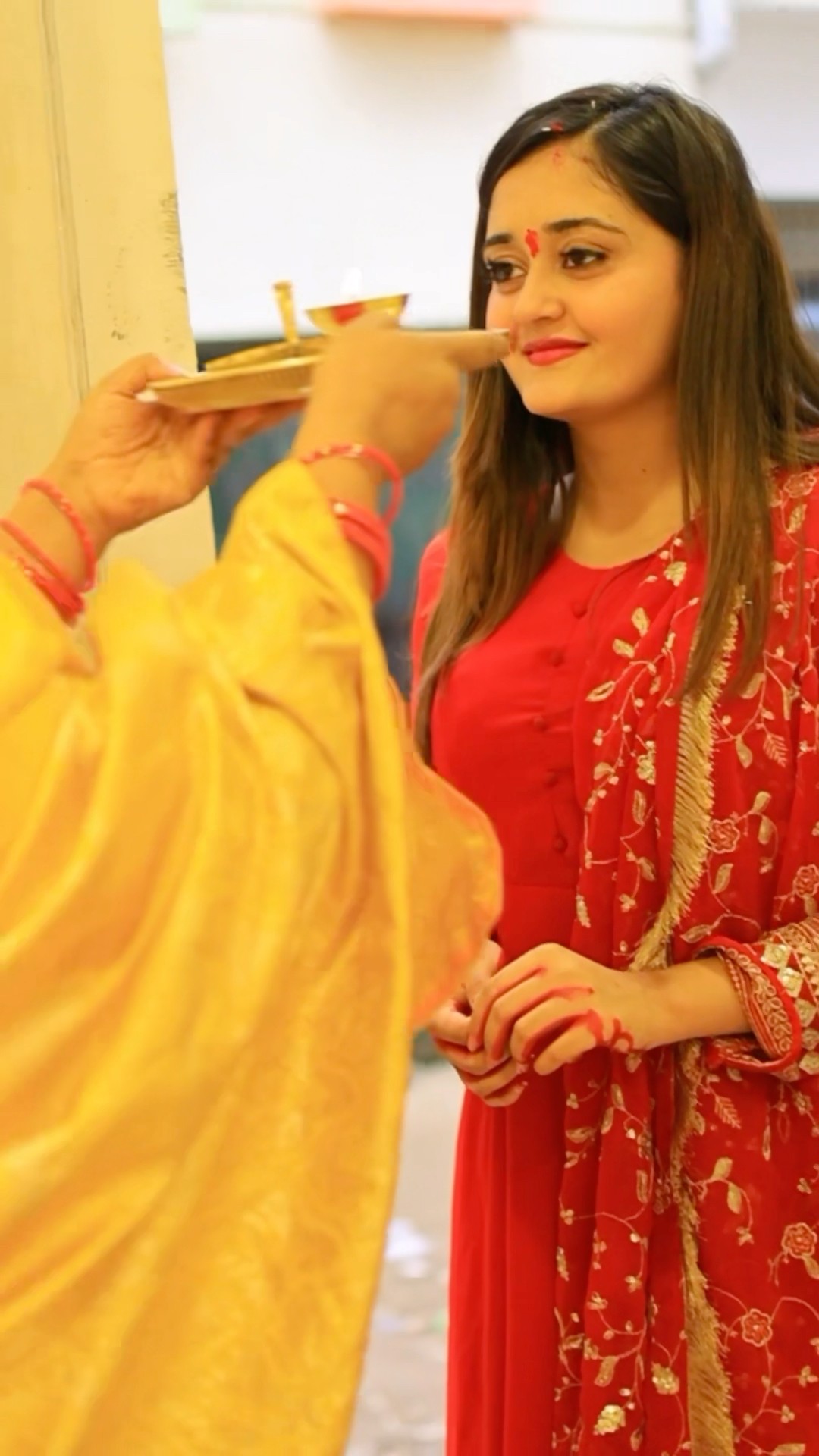 ?Lakho mannato se hoti hai ek beti kabool #bindasskavya #shorts