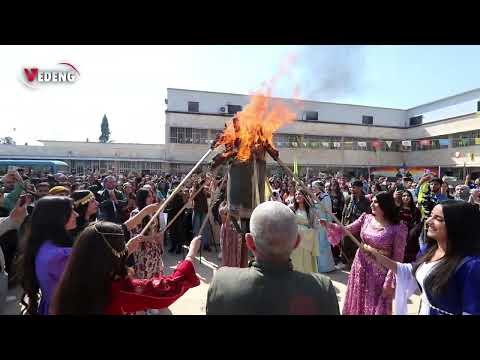 إيقاد شعلة عيد النوروز2025 في جامعة روجآفا قامشلو 