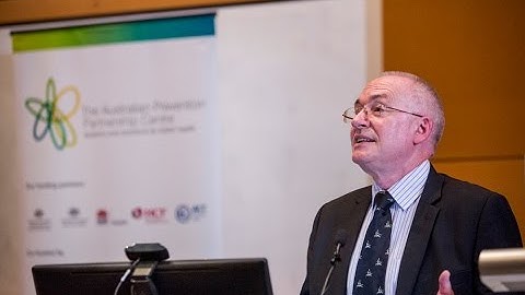 Nudge and public health: What can we learn from the British experience?