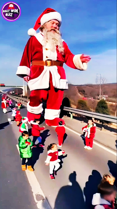 Santa Claus is coming to town😱🎅🎄 #santa #santaclaus #shorts #short #shortvideo