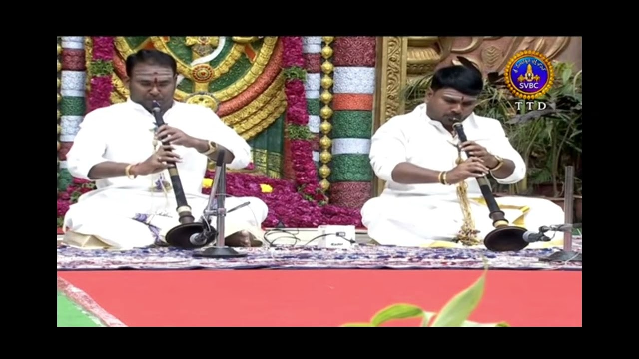 Naadaneerajanam program k.Venkateswarlu  garuda gamana samayamide..