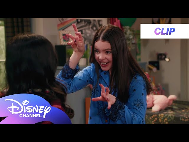 Vampirina Dinnerware Set For Girls - Bundle With 3 Forks, 3 Spoons