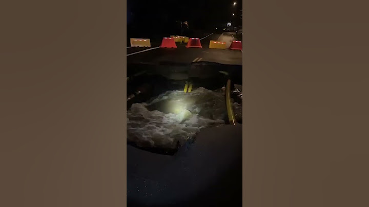 Flooding after heavy rain takes out roads, prompts evacuations #Shorts