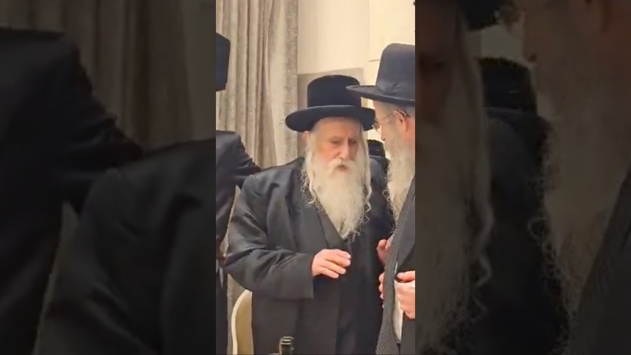 כ״ק האדמו״ר ממכנובקא בעלזא בשמחת נשואי בן זקונים של יו׳ר וועד הישיבות הרב חיים אהרון קאופמן
