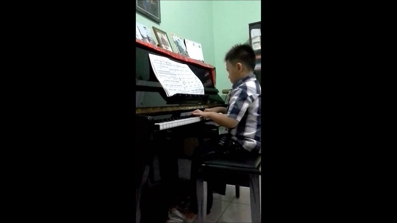 Yoan 7 years old still playing Beyer