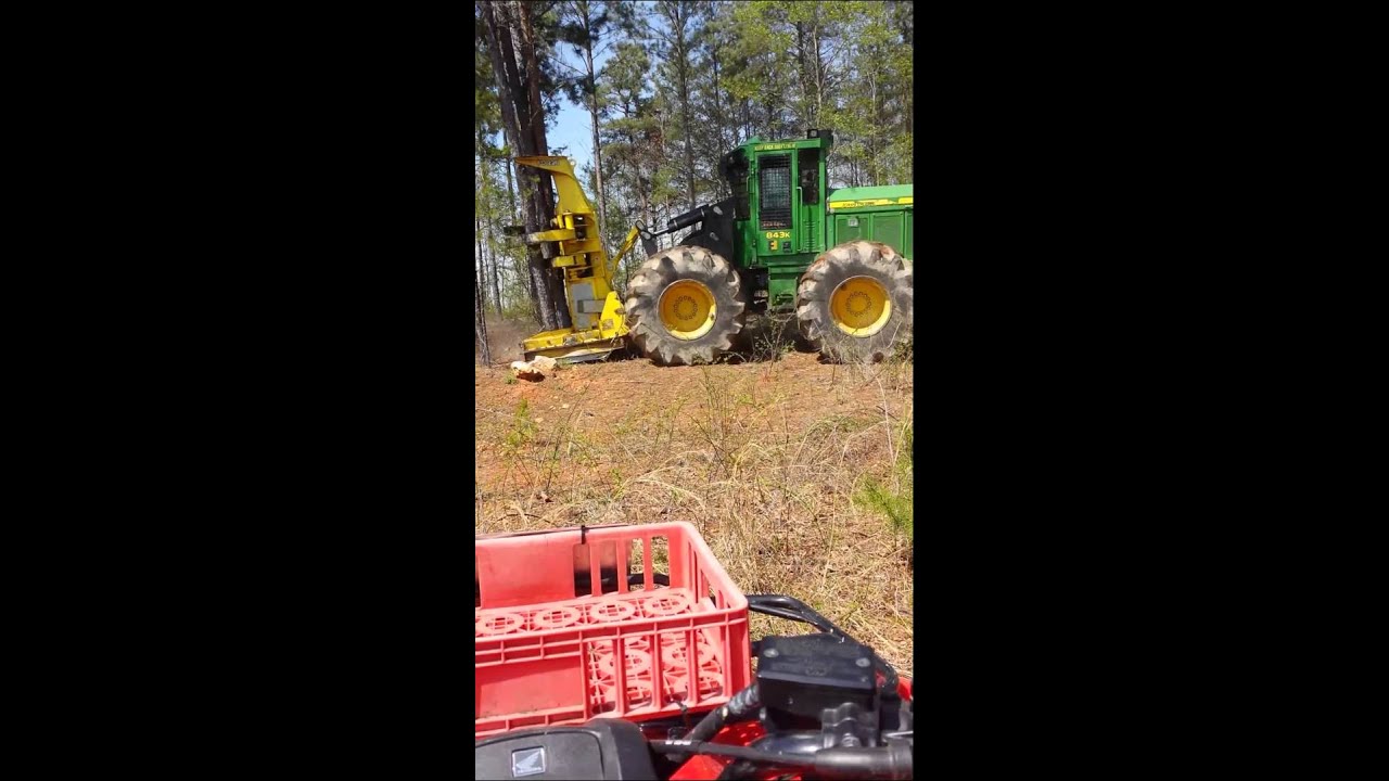 John deere 843k feller buncher