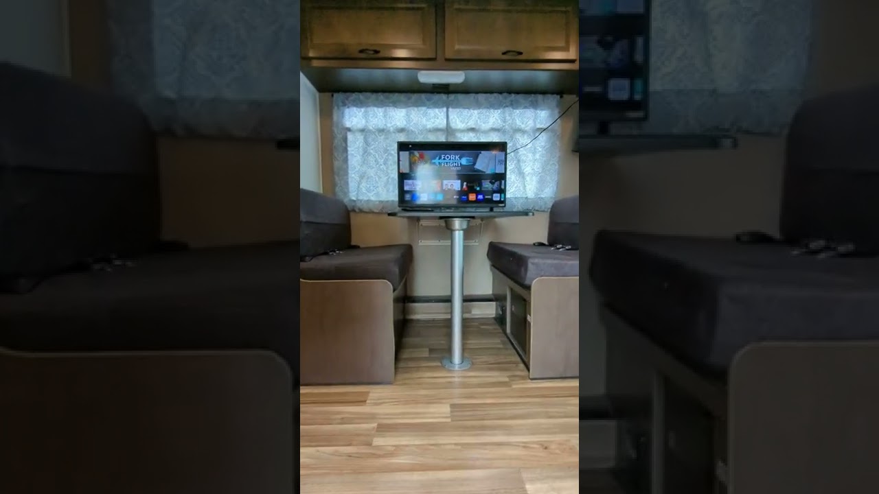 2018 Thor Motor Coach Four Winds Majestic