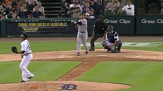 CLE@DET: Asdrubal goes back-to-back with solo shot