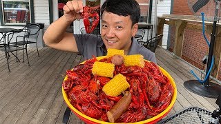 ULTIMATE Cajun / Creole Food Tour of New Orleans | 6 POUND Crawfish Boil!