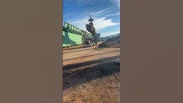 #trending#trendingshorts#shorts#trucking#peterbilt#logging#crane#unloading#like#subscribe#viral