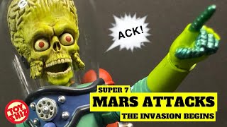 Mars Attacks! マーチャンダイズ Mars Attacks! Ultimates Martian (Invasion Begins Glow-in-the