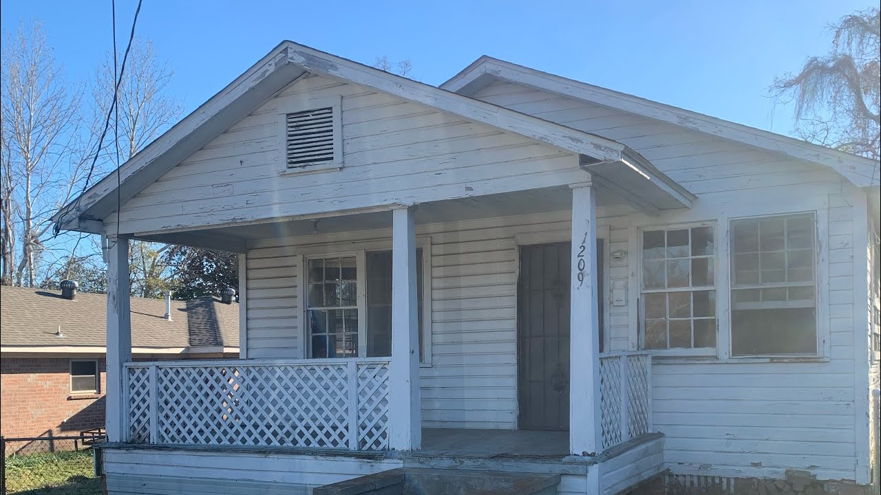 How to find undervalued properties. A success story in flipping real ...