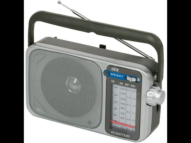 LEOTEC Portable AM FM Radio with Best Reception,Battery Operated or AC  Power,Big Speaker,Large Tuning Knob,Clear Dial,Earphone Jack for