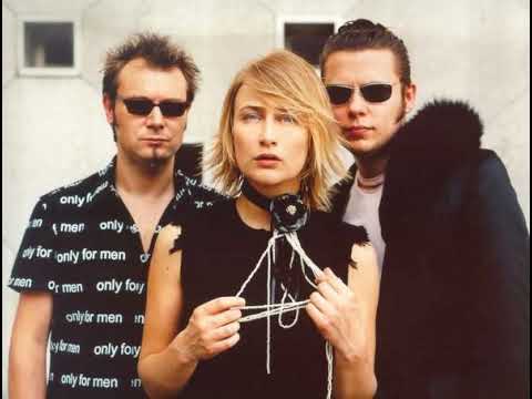 Putar Sad but True - Hooverphonic