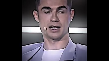 كريستيانو رونالدو يقرا سوره الفاتحه 🥹💕💐