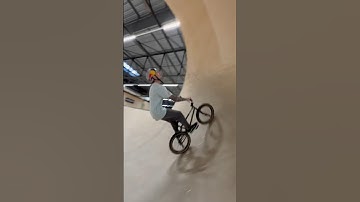 Inside a full loop!! #bike #bmx #tricks #loop #shorts